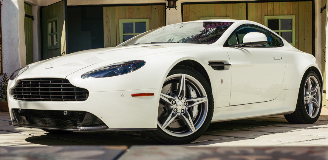 2016 Aston Martin Vantage GTS Is Old-School Cool Feature Articles