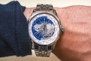 Jaeger-LeCoultre Geophysic Universal Time Watch On Bracelet Hands-On Hands-On